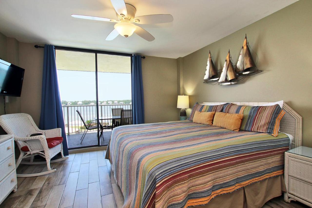 Compass Point 205
