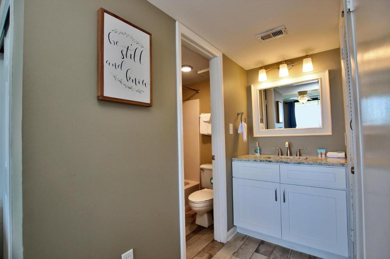 Compass Point 205