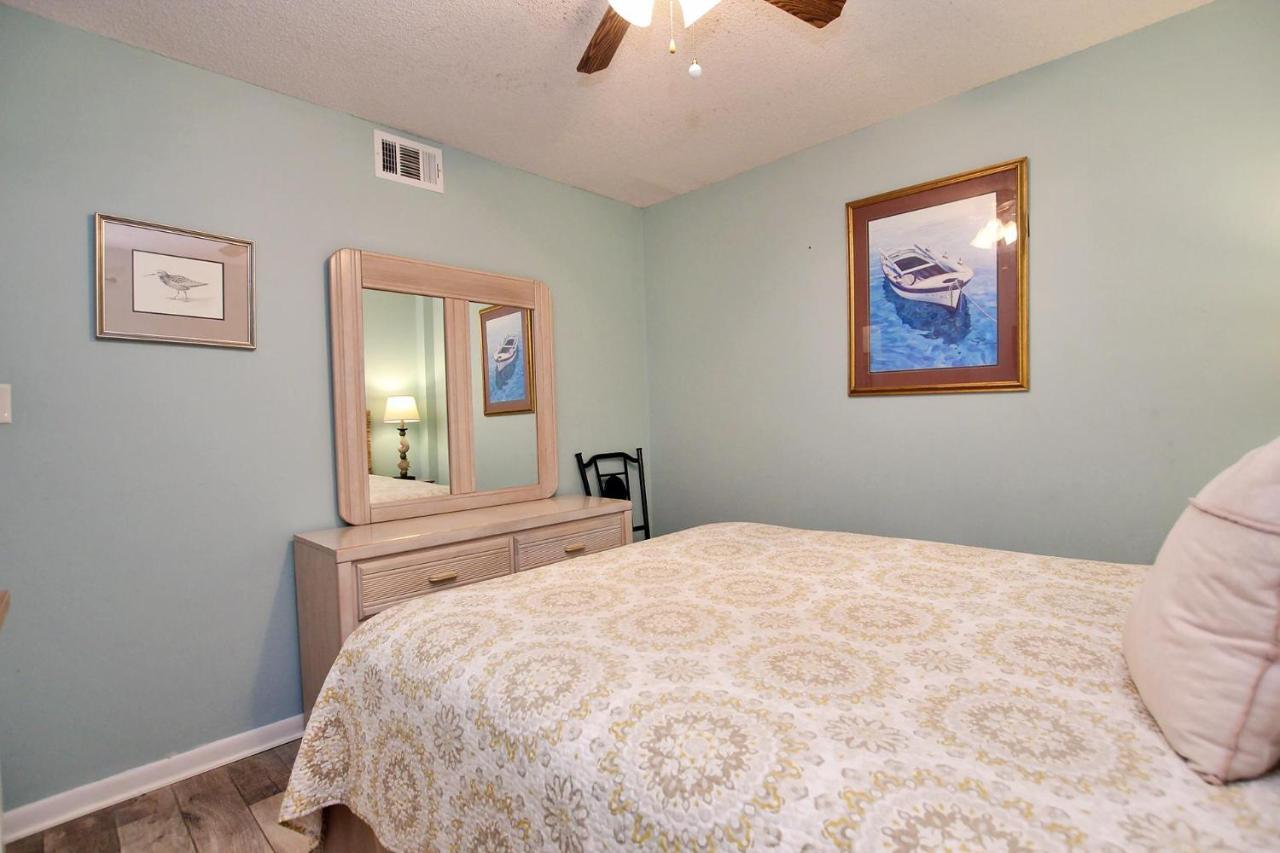 Holiday home Compass Point 205