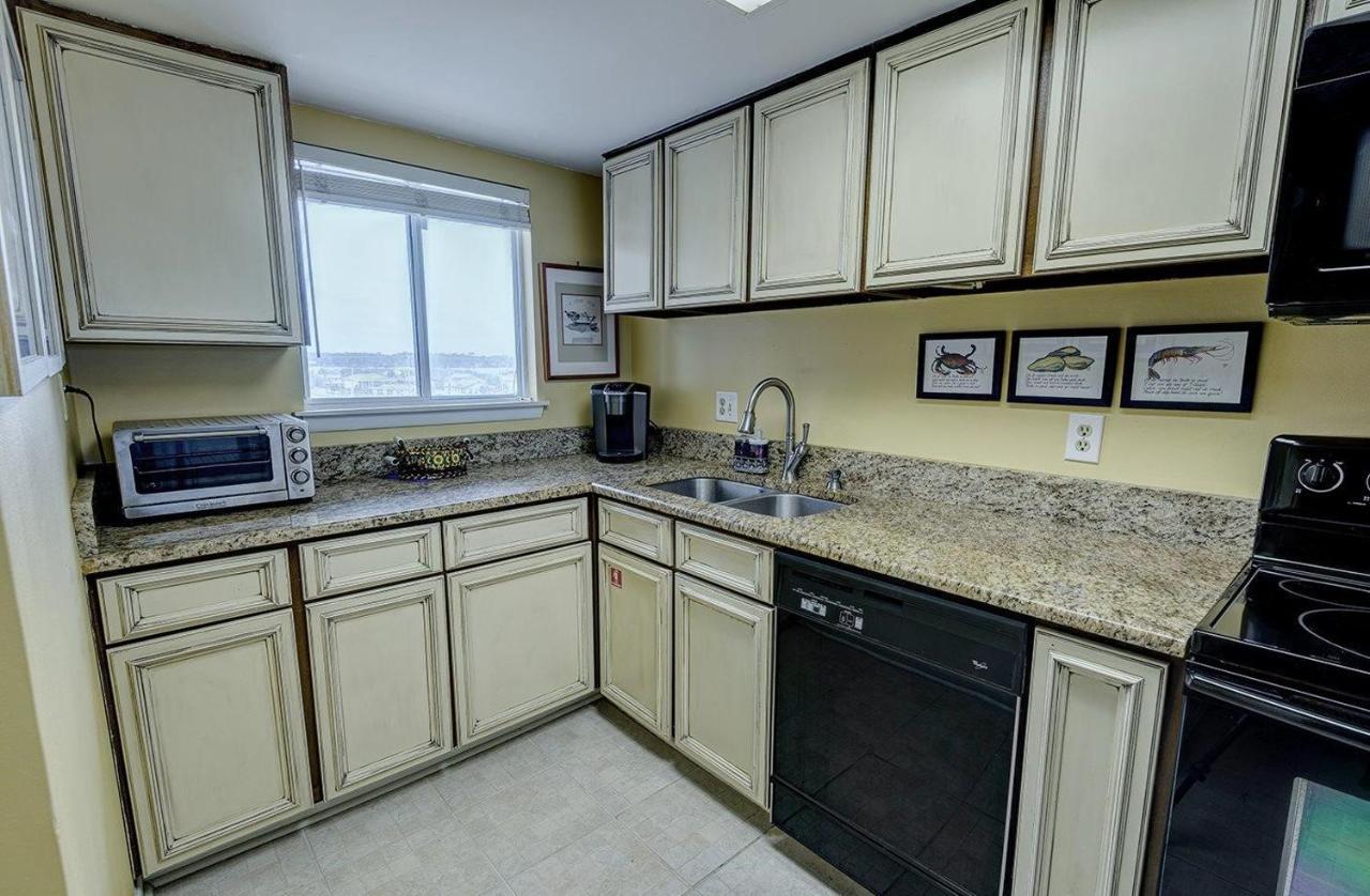 Holiday home Edgewater West 53 By Albvr - Beachfront Is Perfect For Your Next Family Getaway *