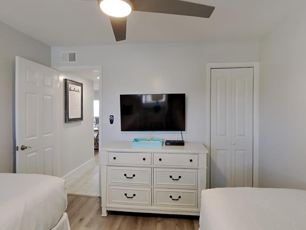 Apartment Driftwood Towers 1f - Palm View *