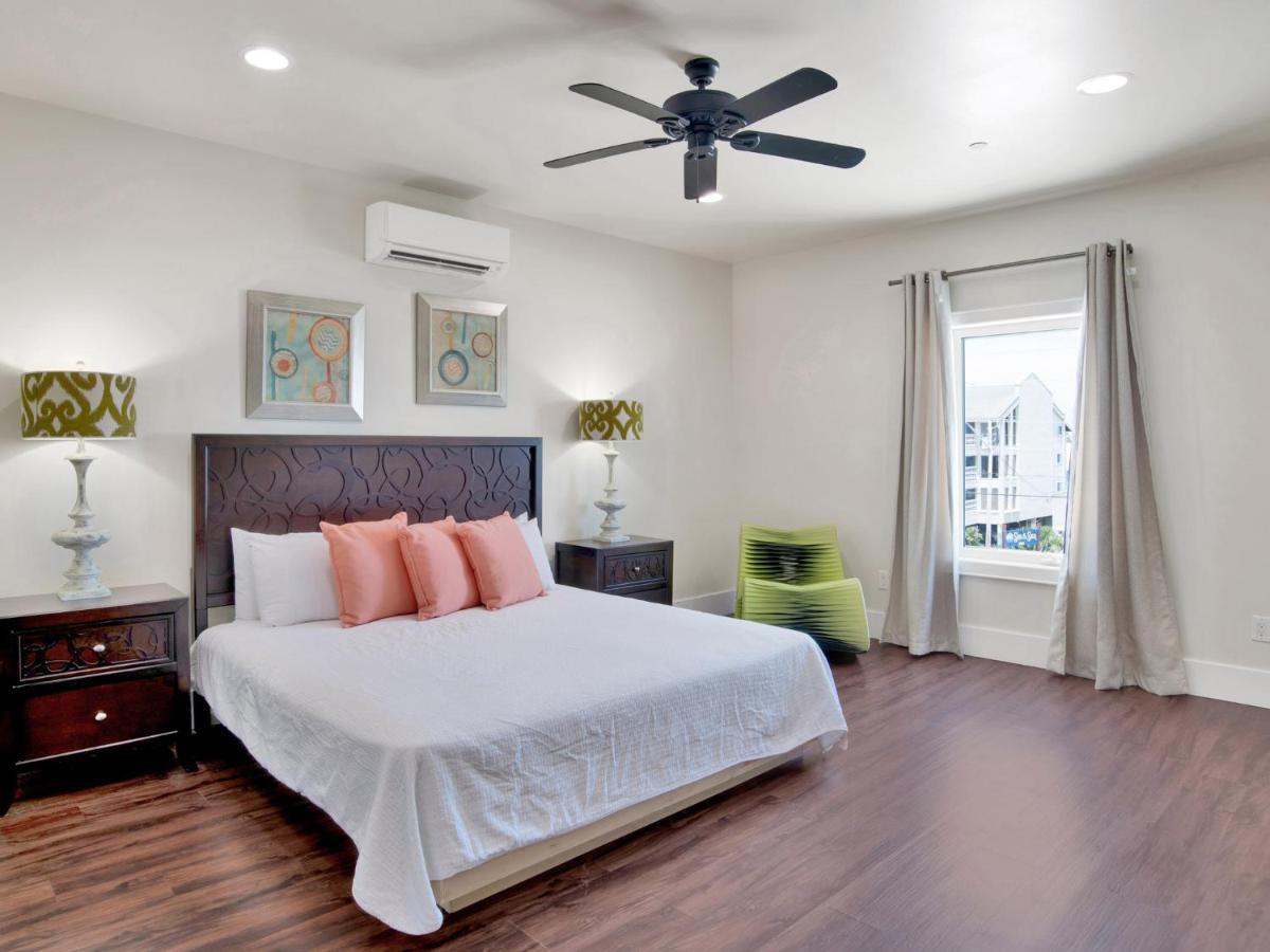 Holiday home Caribe East B