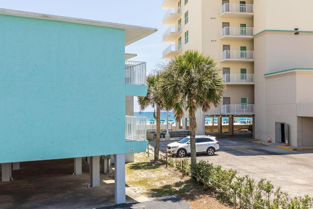 Harbor House Unit 25b