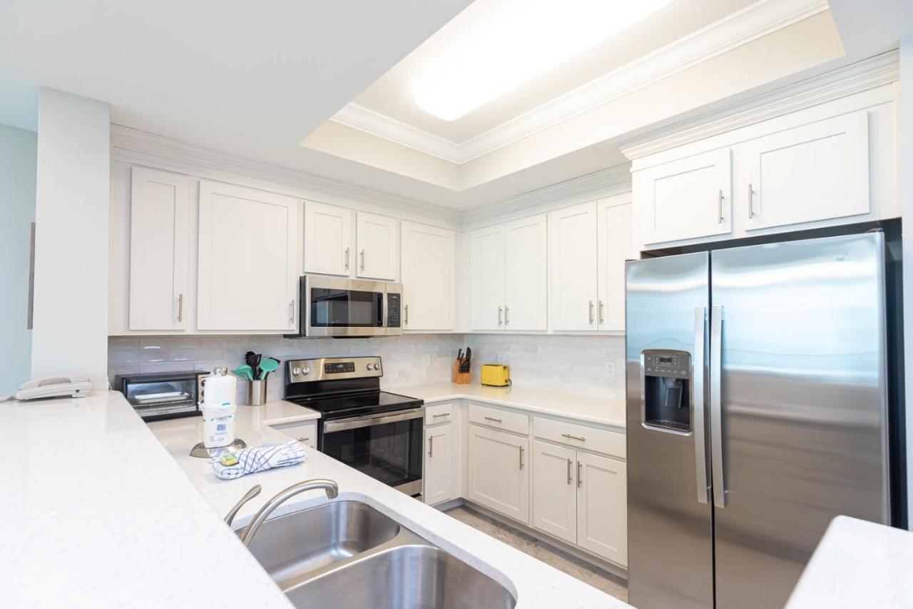 Phoenix Gulf Towers 1002 Apartment