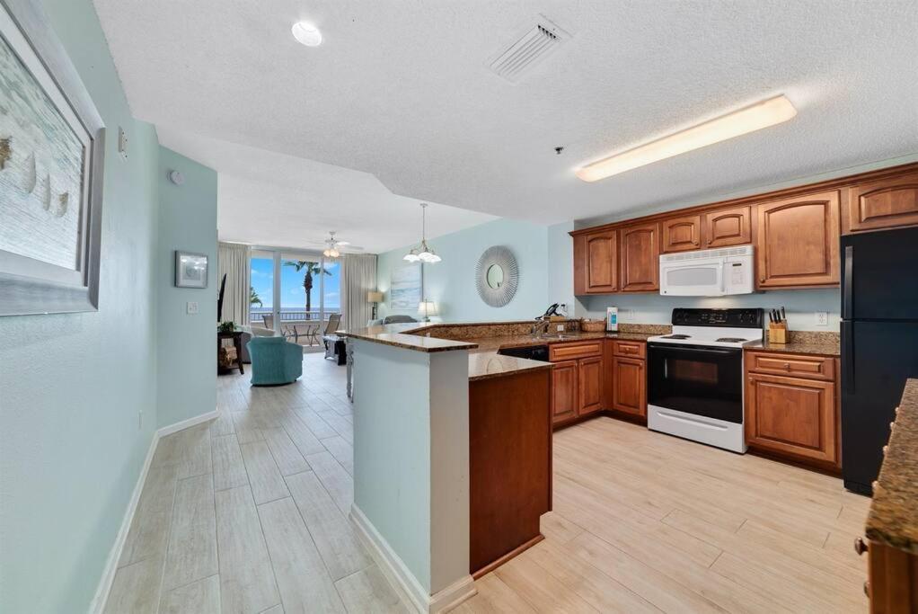 Beachclub A406-3bed3.5 New Rental-beachfront