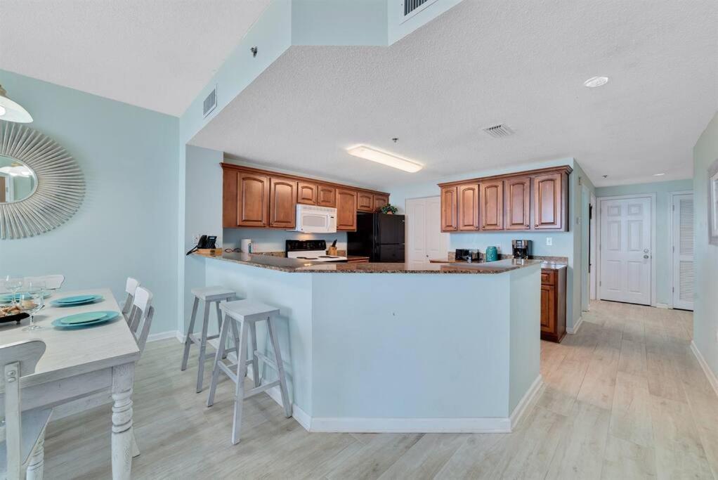 Beachclub A406-3bed3.5 New Rental-beachfront Apartment *