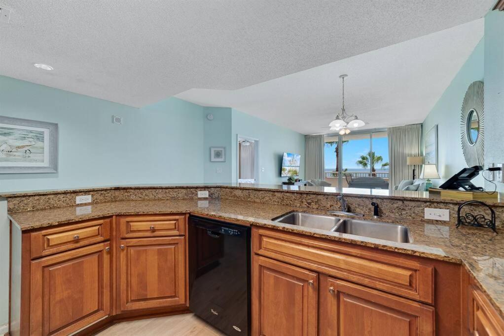 Beachclub A406-3bed3.5 New Rental-beachfront *