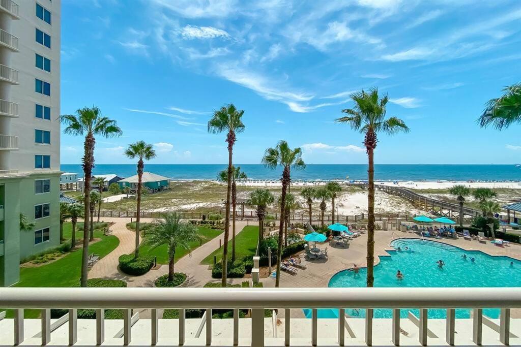 Apartment Beachclub A406-3bed3.5 New Rental-beachfront *