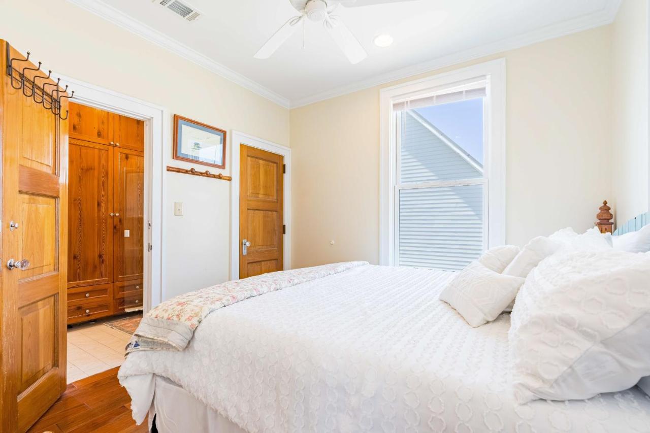 Hunker Down Gulf Winds Holiday home *