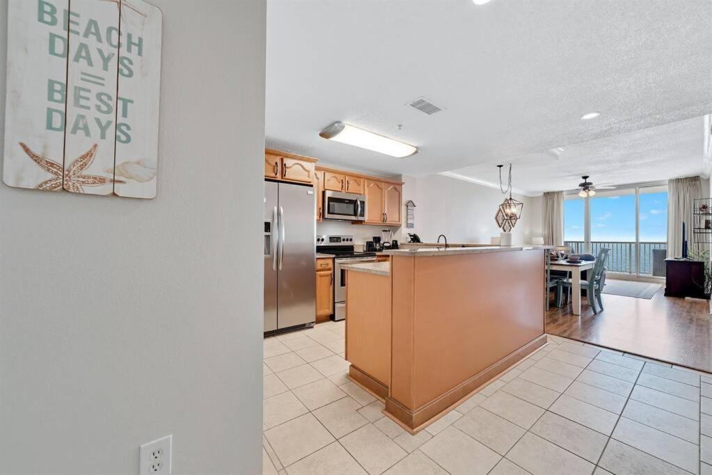 Apartment Beachclub A1807-new 18th Floor-beachfront *