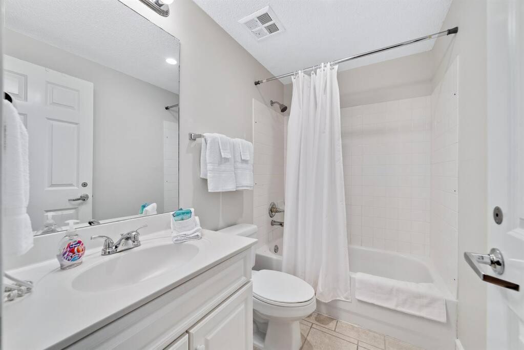Apartment Beachclub A1807-new 18th Floor-beachfront