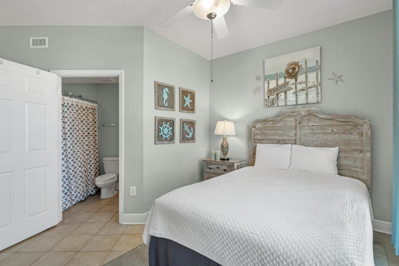 Crystal Shores West Unit 701 Holiday home *