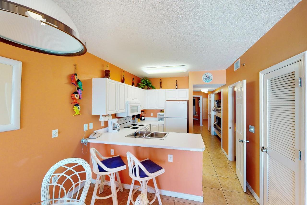 Caribbean 802 Apartment