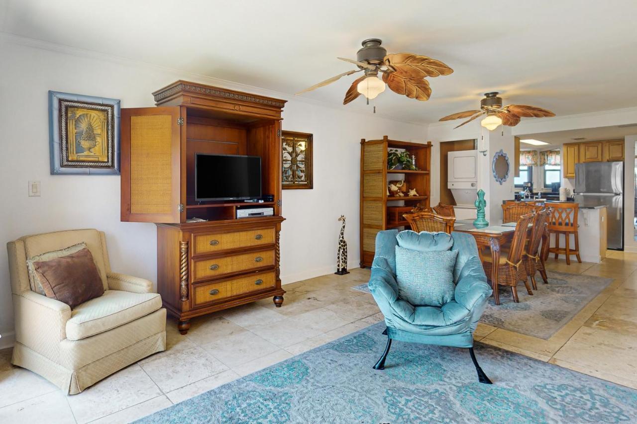 Gulfside Townhomes 6 *
