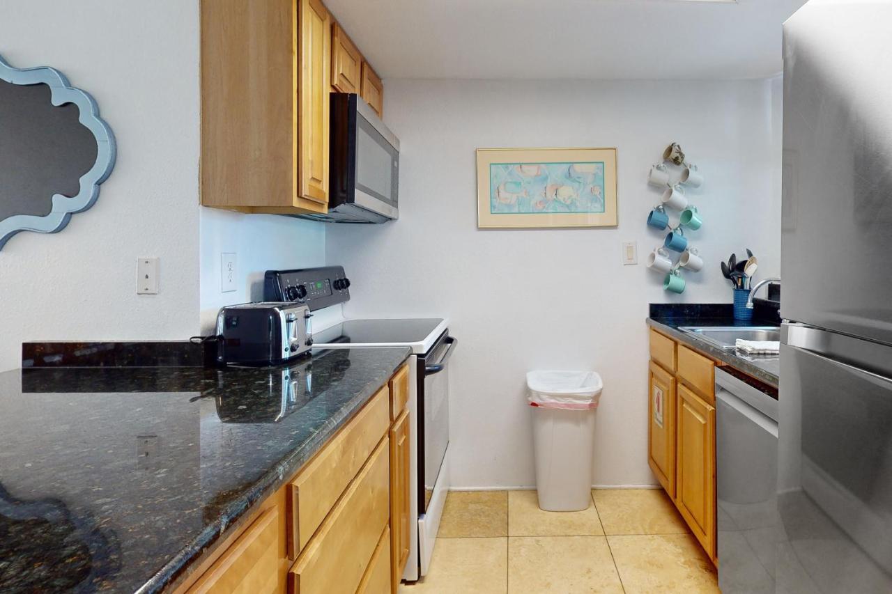 Gulfside Townhomes 6 Apartment *