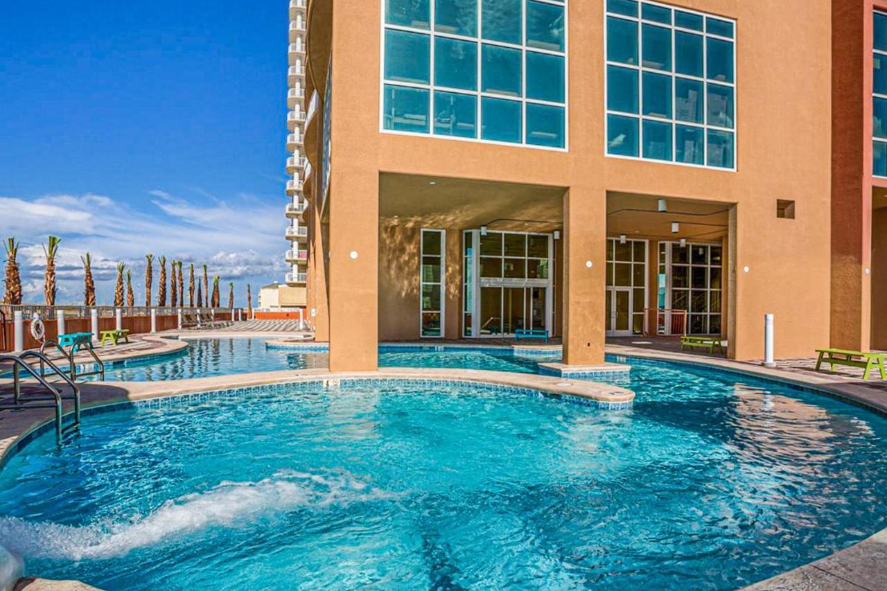 Phoenix 1402 - Right Next Door Gulf Shores