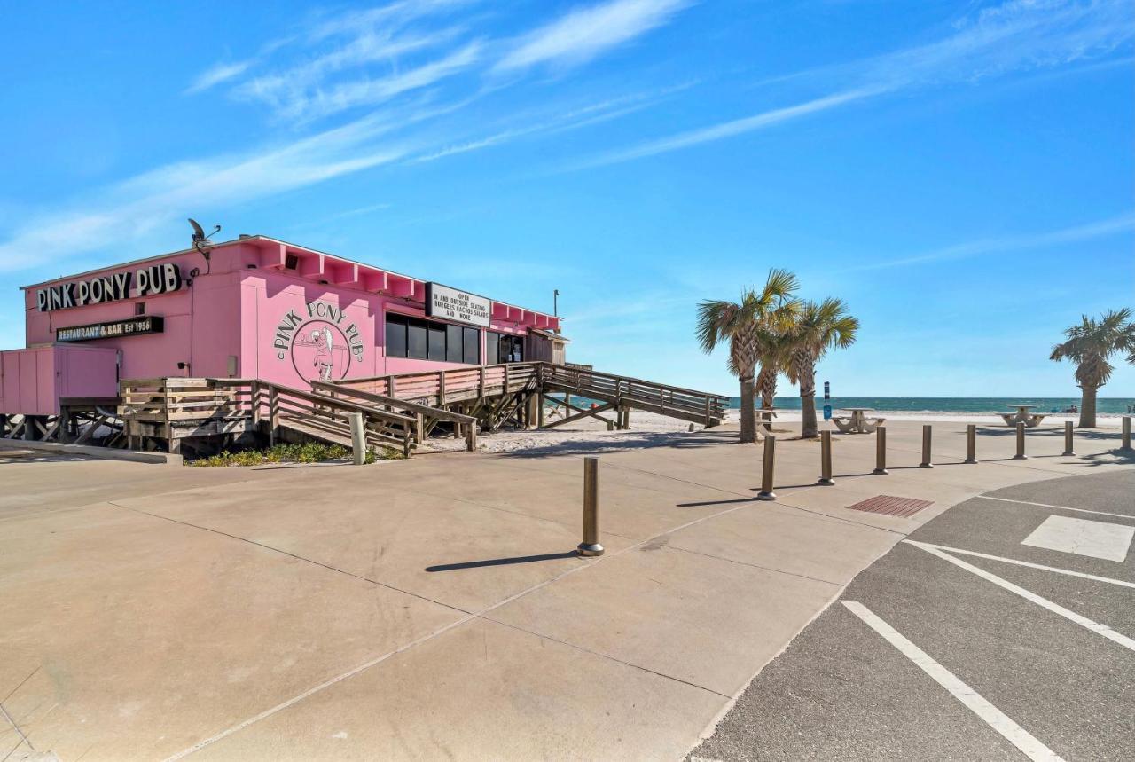 Holiday home Island Winds East Unit 801
