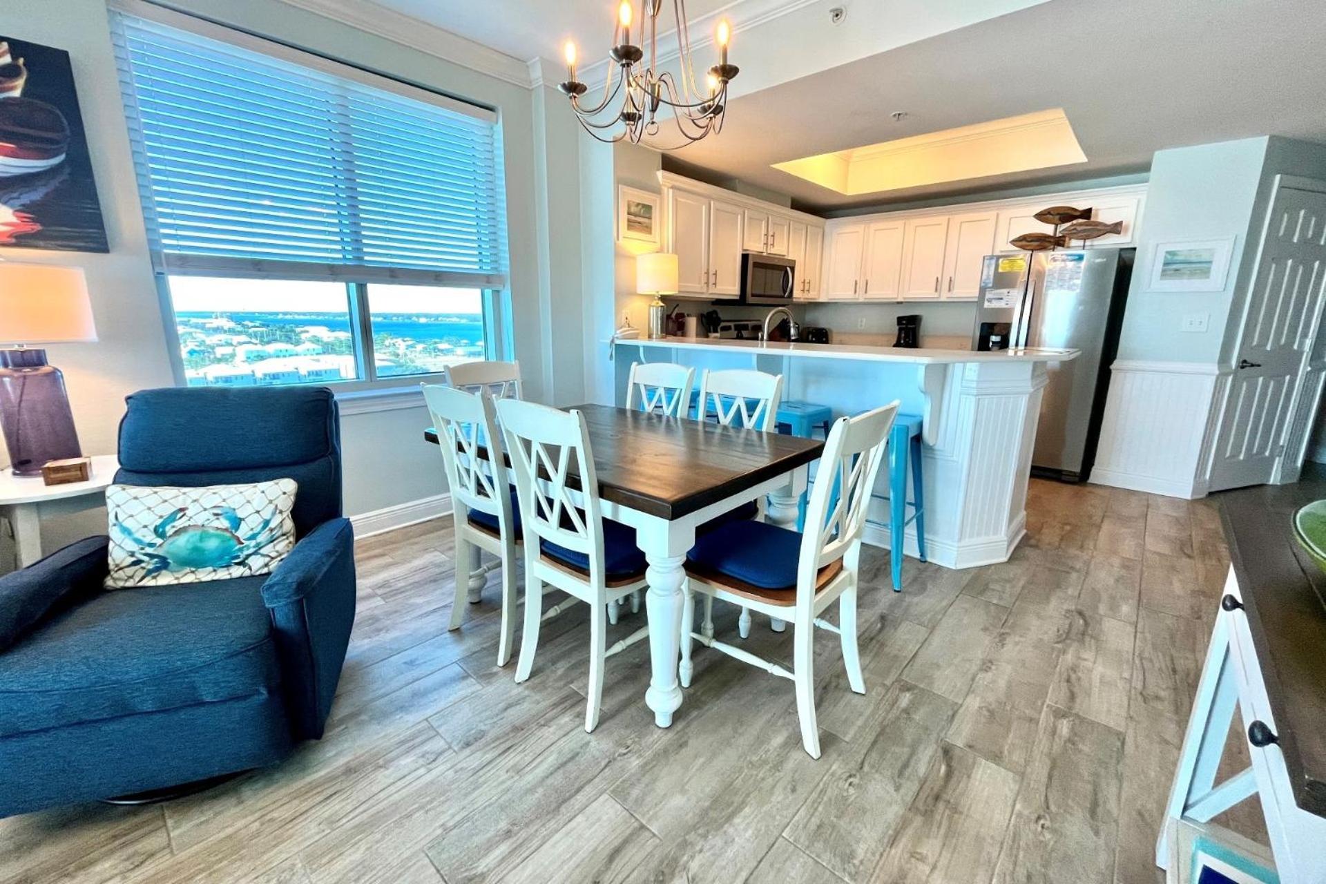 Apartment Crystal Tower 1109