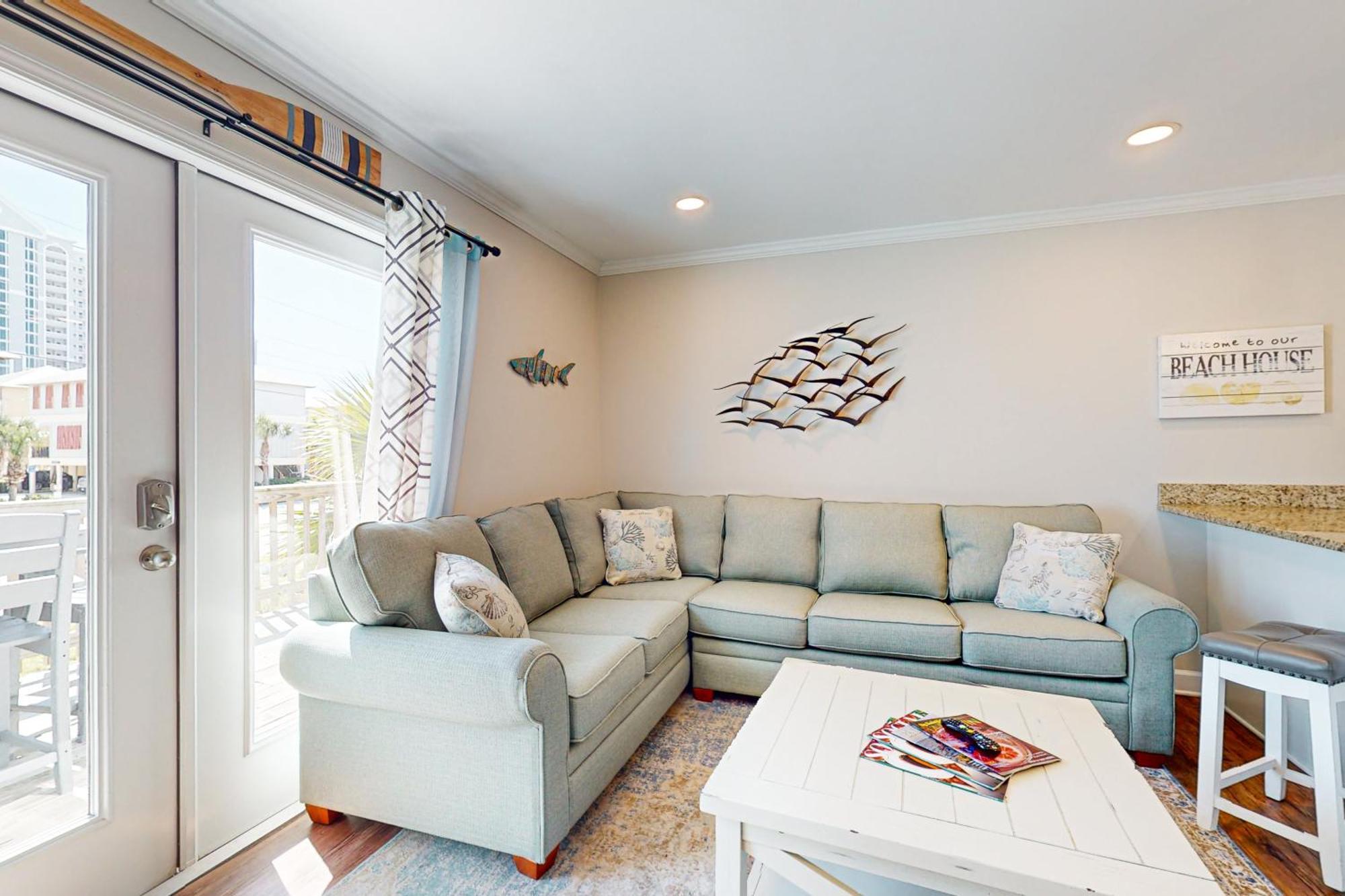 The & Surf House A