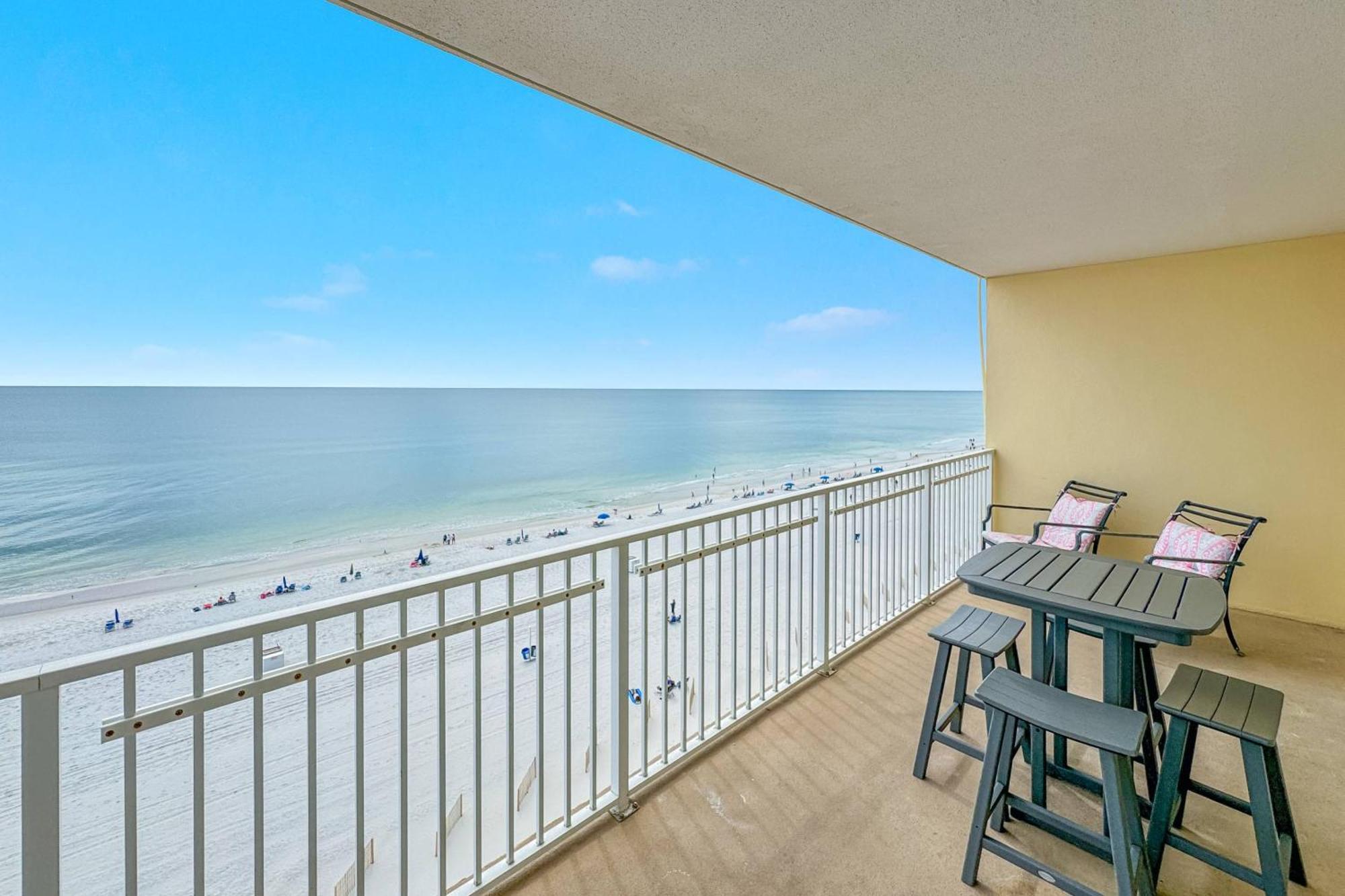 Holiday home Crystal Shores 701