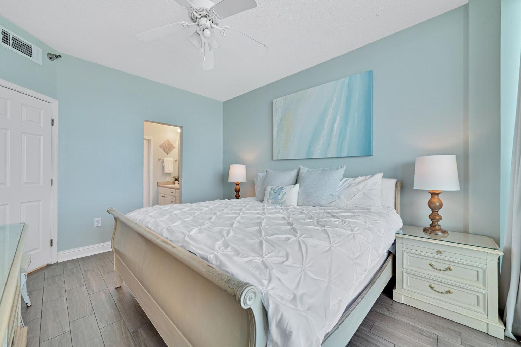 Lighthouse 816 - New Luxury Beachfront