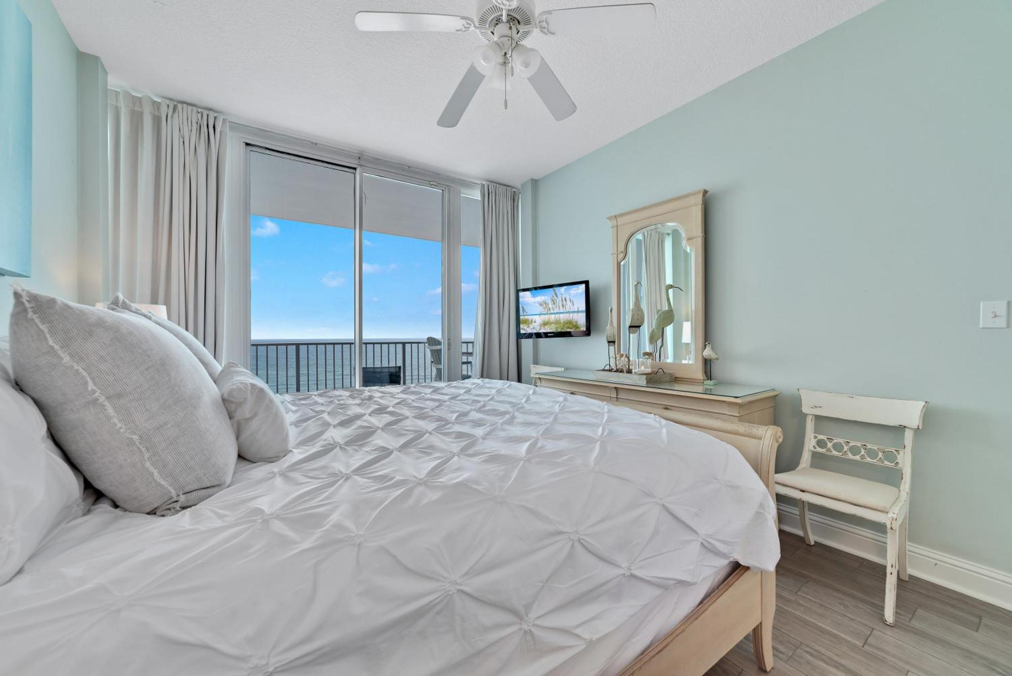 Lighthouse 816 - New Luxury Beachfront Apartment Gulf Shores