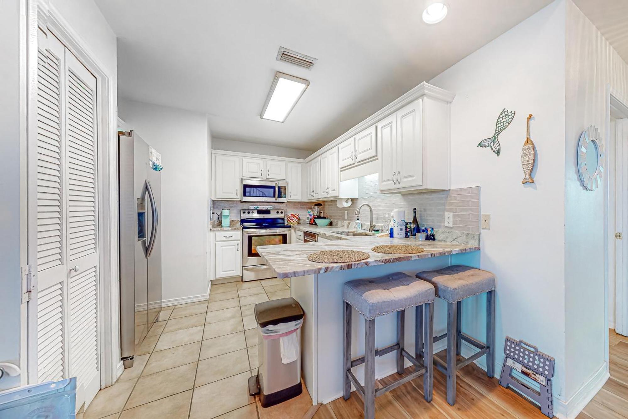Apartment Four C's 204
