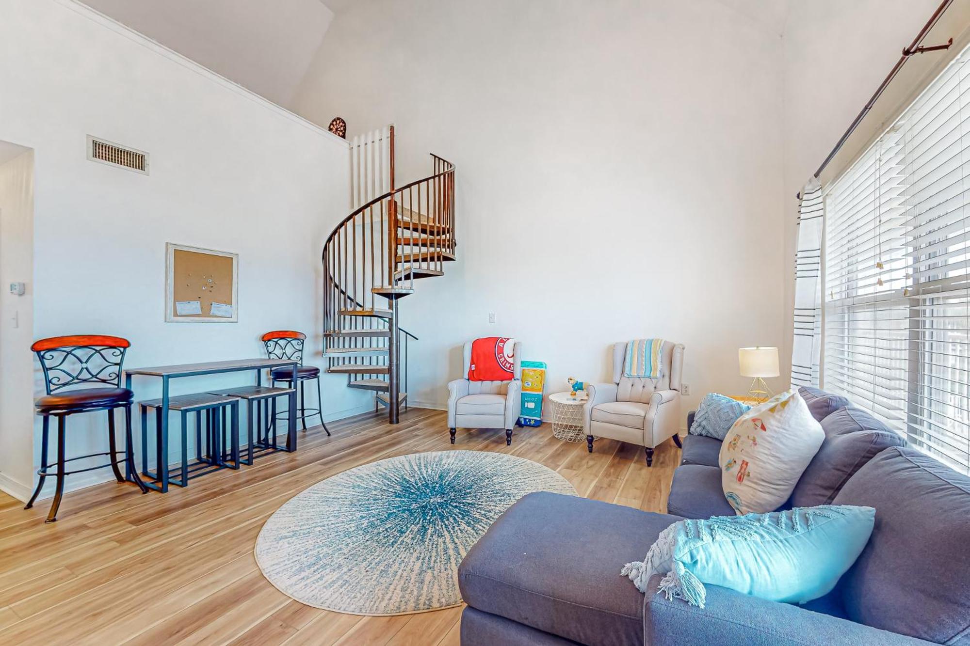 Four C's 204 Apartment