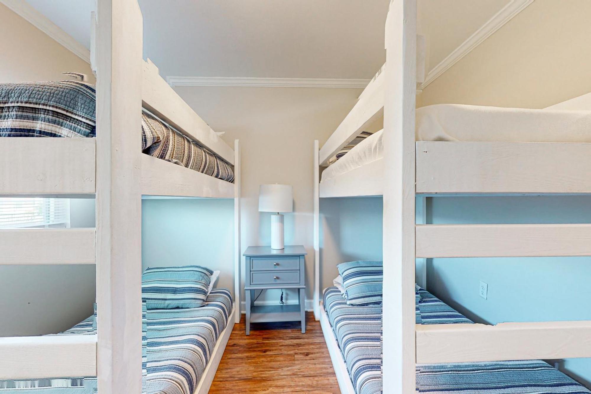 The & Surf House A *