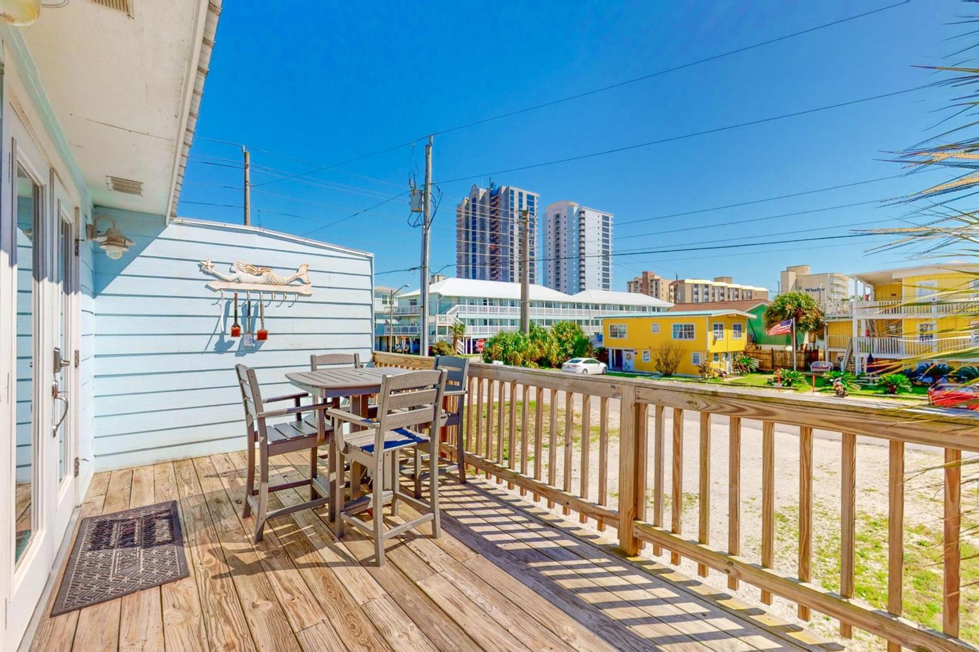 The & Surf House A Holiday home Gulf Shores