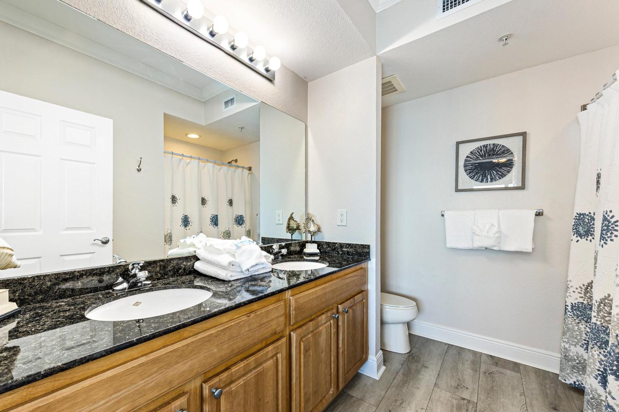 Crystal Tower Unit 1508 *