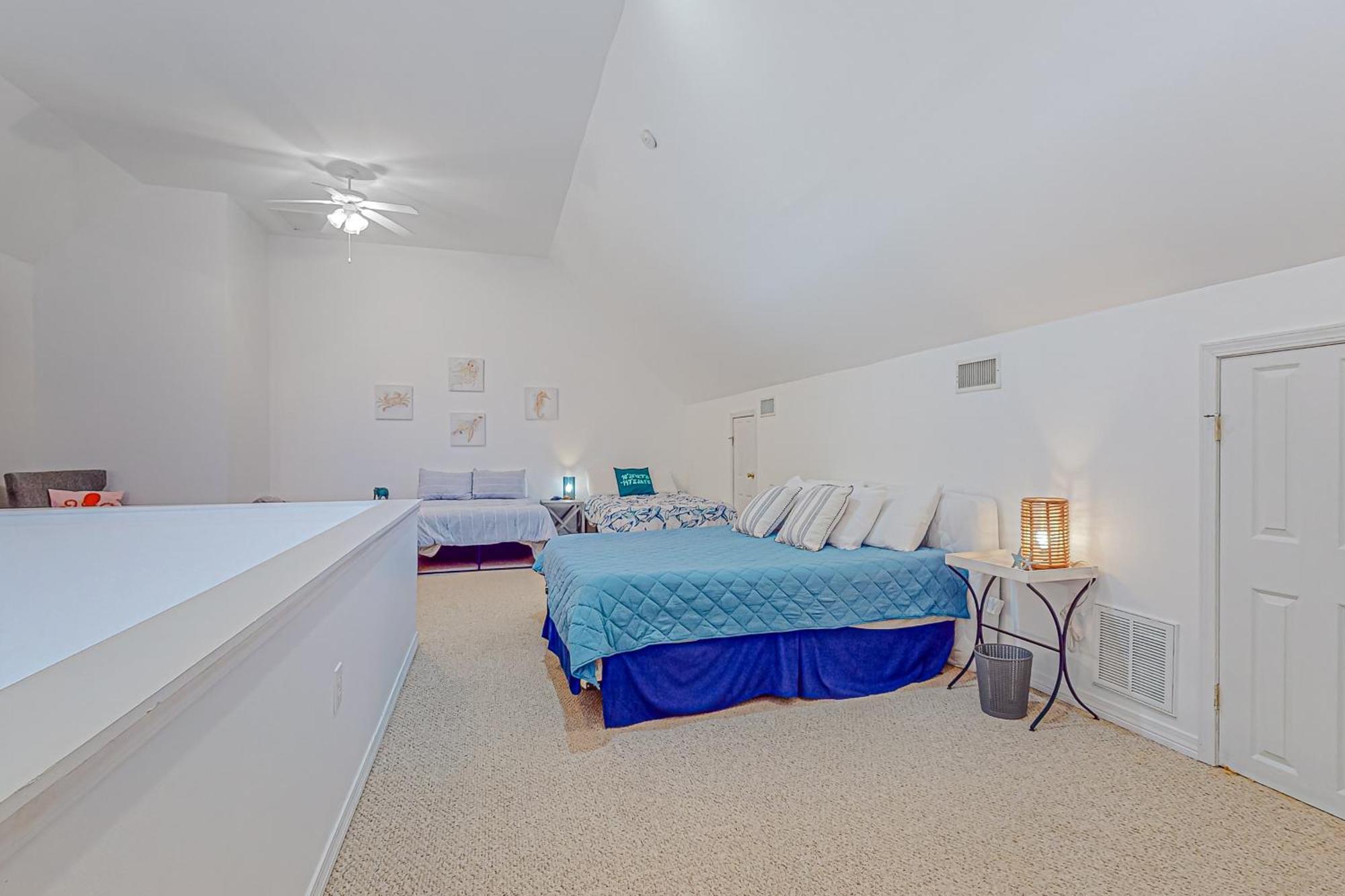 Four C's 204 Apartment