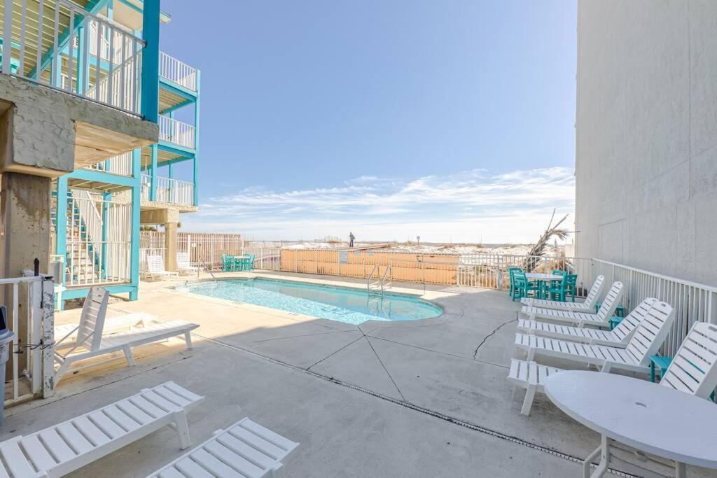 Apartment Comfy ~ Steps Away From The Beach! Gulf Shores