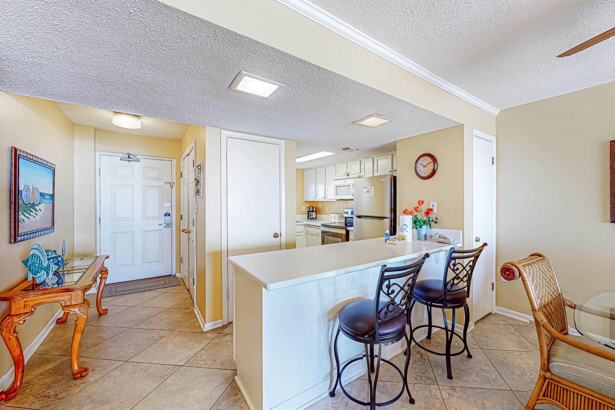 Apartment Driftwood Towers #5b Gulf Shores