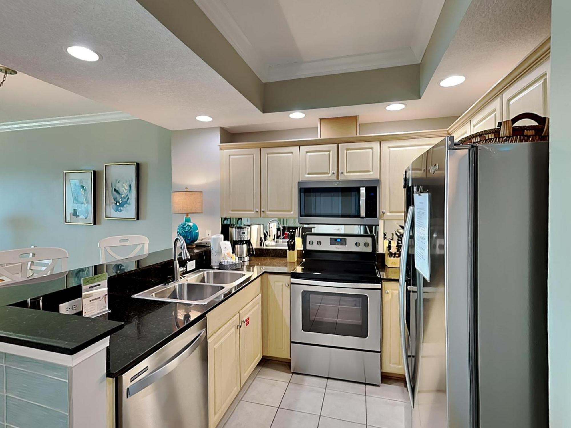 Apartment Crystal Shores 1005 *