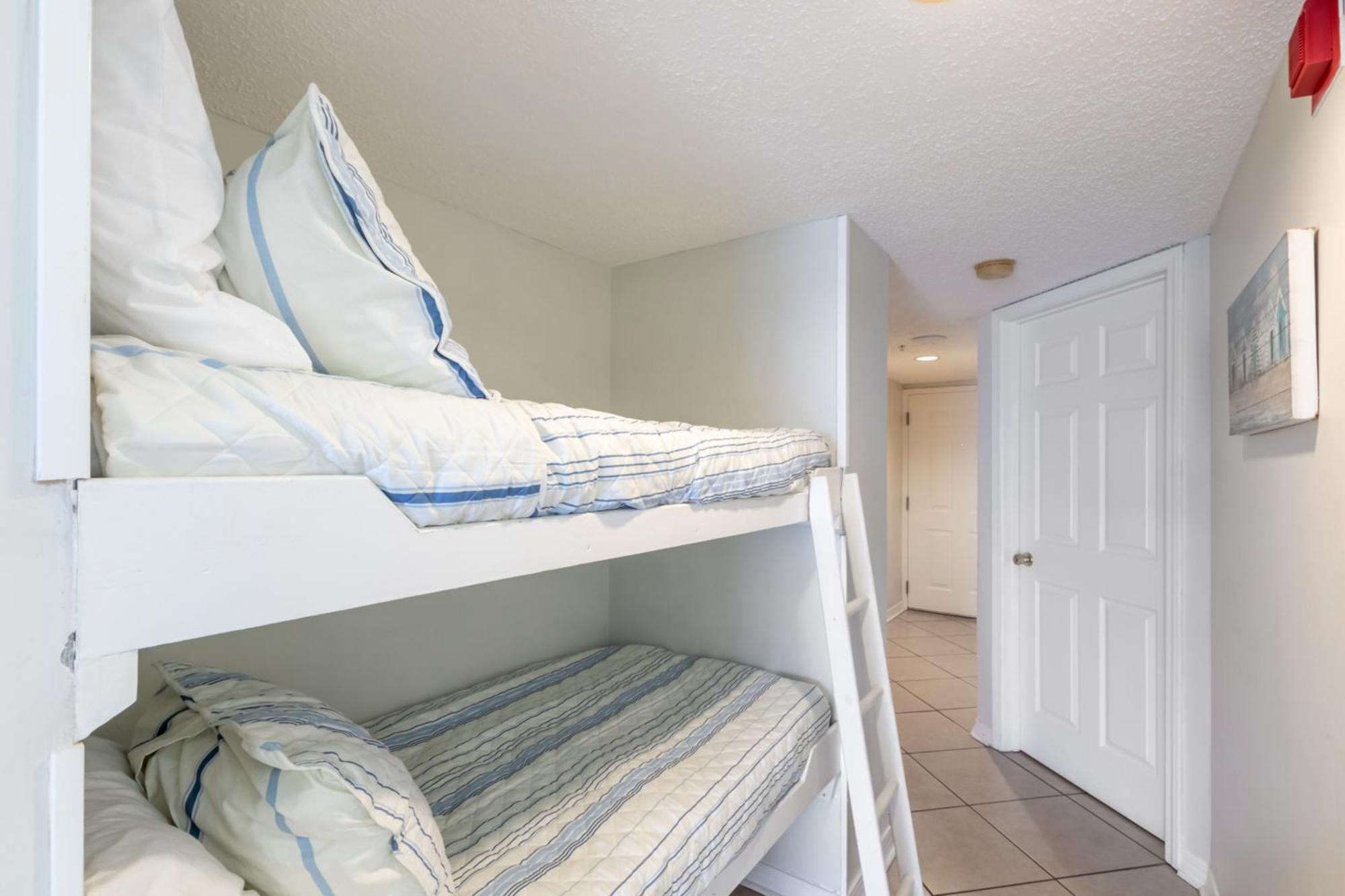 Royal Palms 1203 Apartment