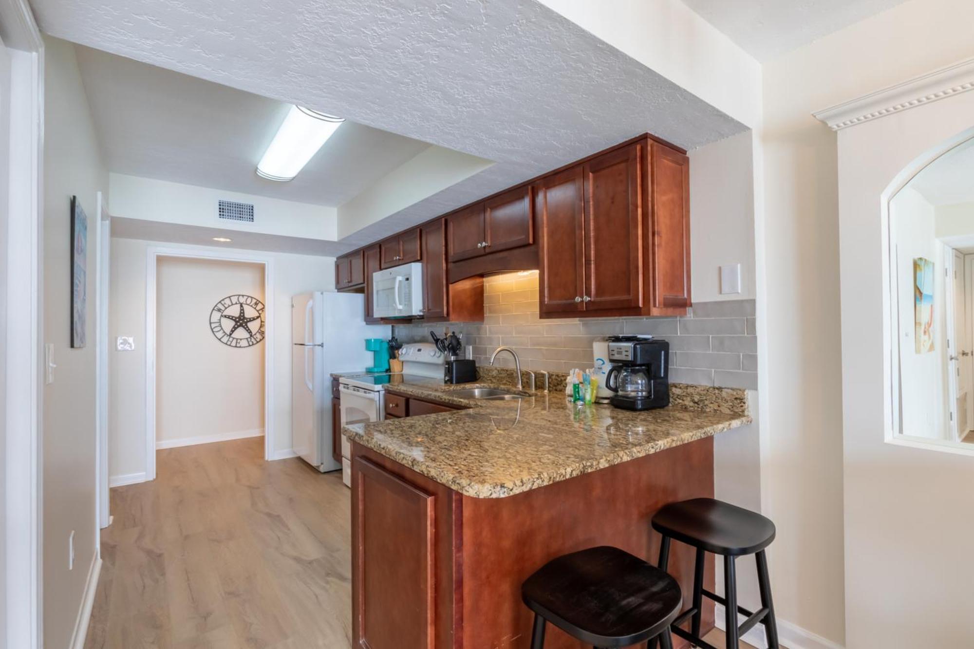 Surf Side Shores 1806 Apartment *