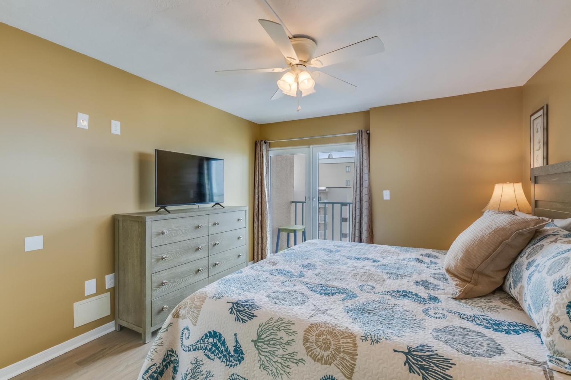Surf Side Shores 1806 Apartment
