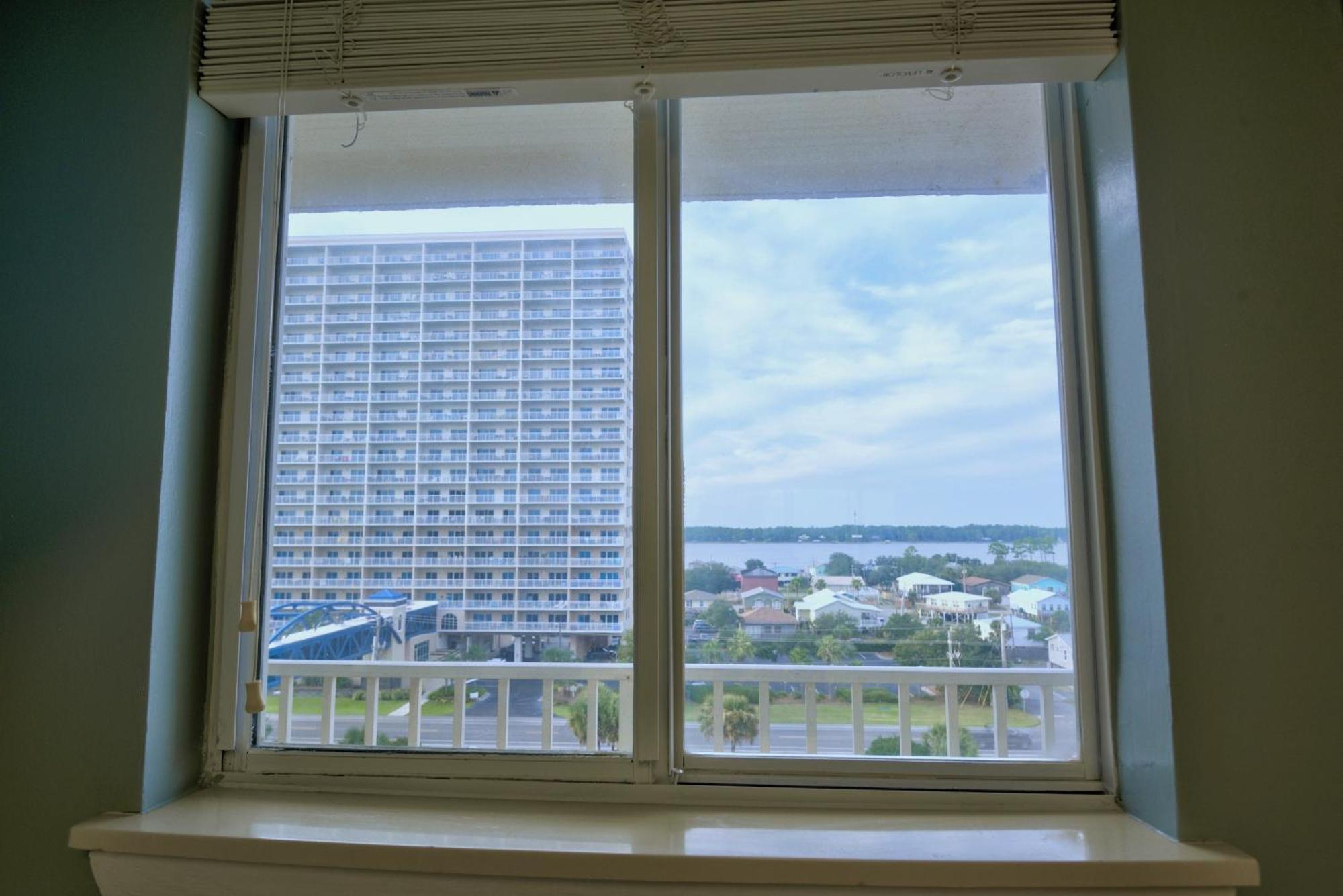 Edgewater West 82 Holiday home *