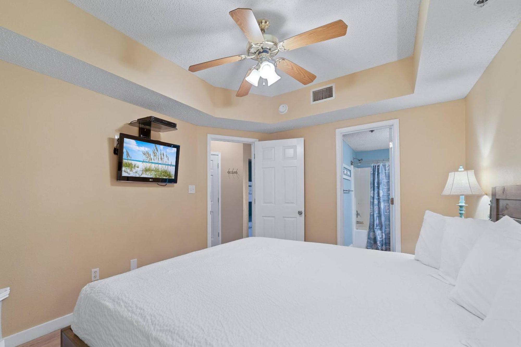 Holiday home Tropic Isle 702 *