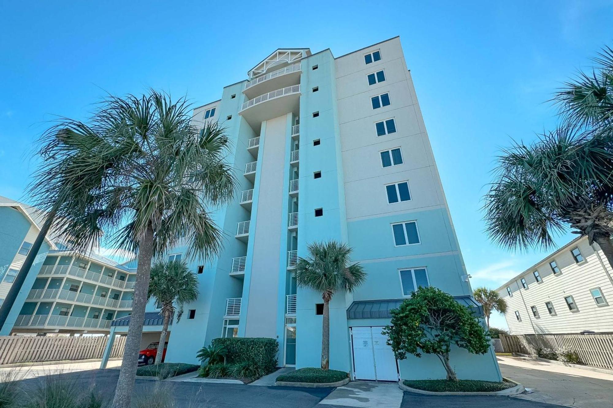 Holiday home Tropic Isle 702 *