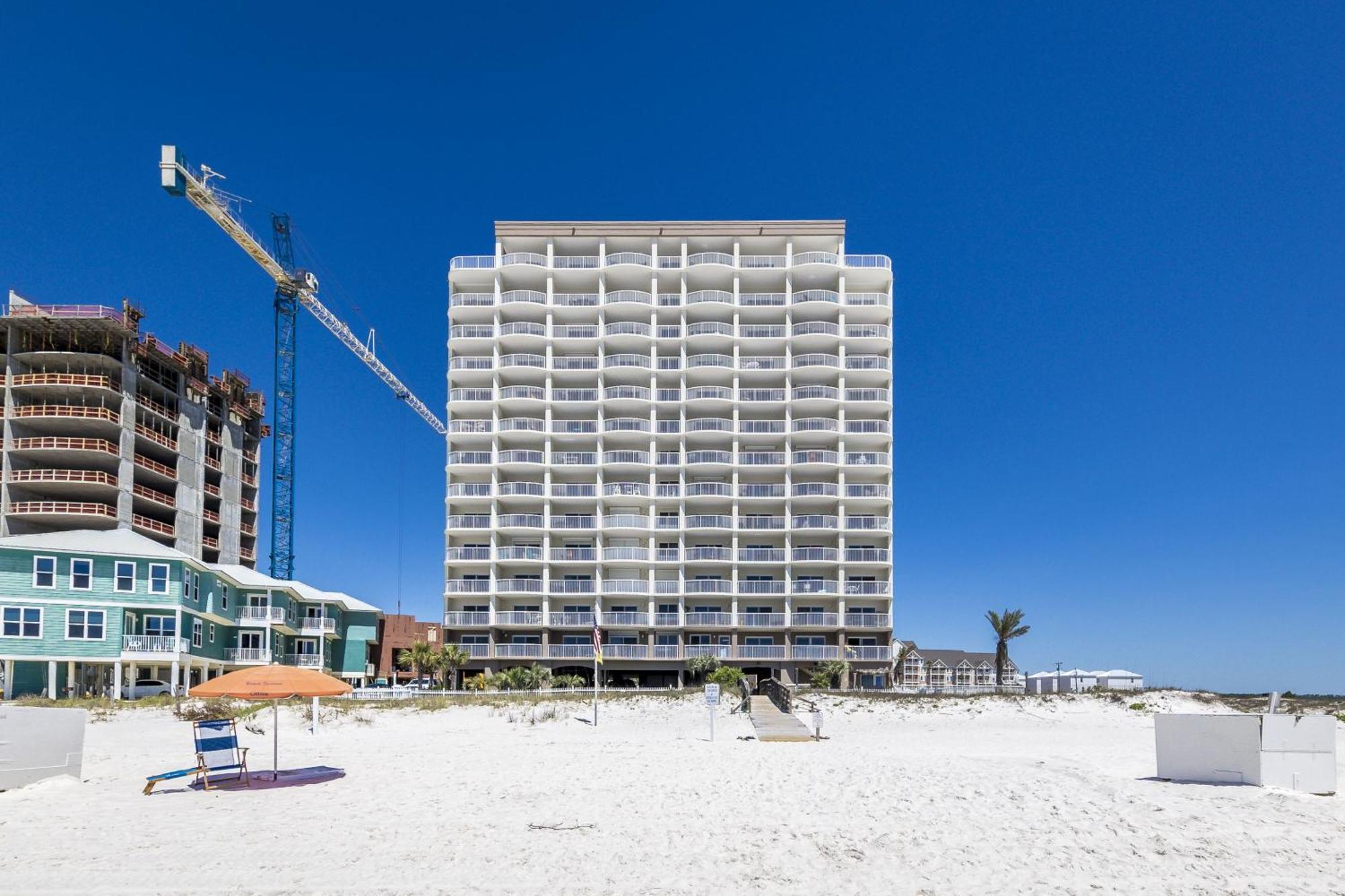 Royal Palms 1203