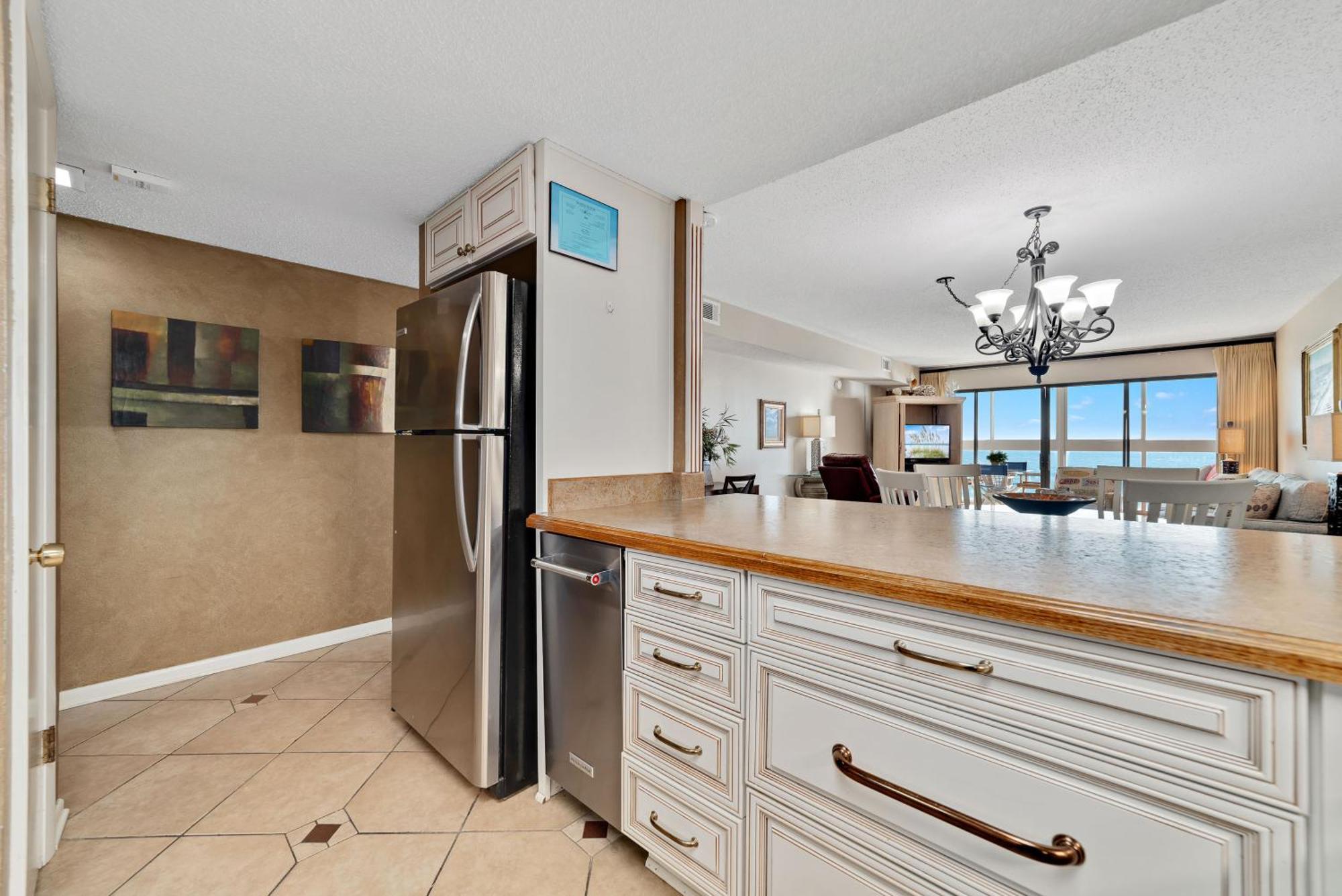 Edgewater West Unit 75 *