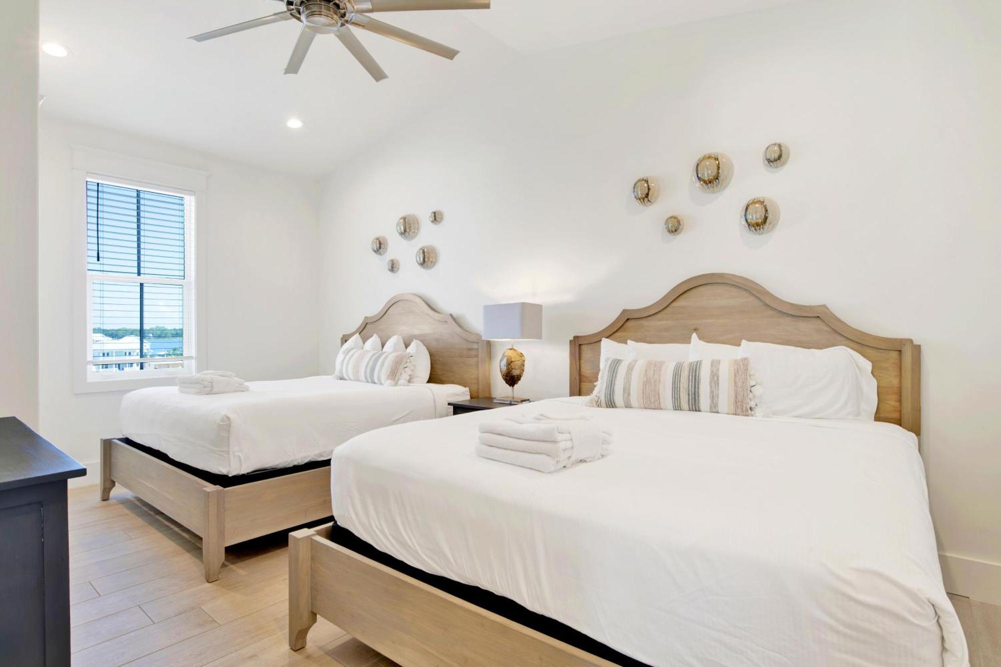Holiday home Seaside West 12 Bdrm, 11,5 Bath, Private Pools, Sleeps 36 *