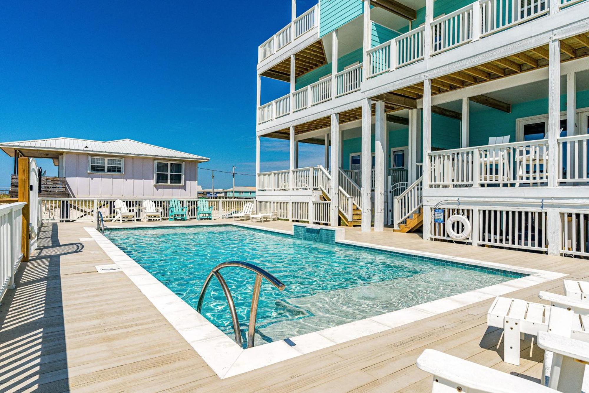 2 Carats East * Gulf Shores