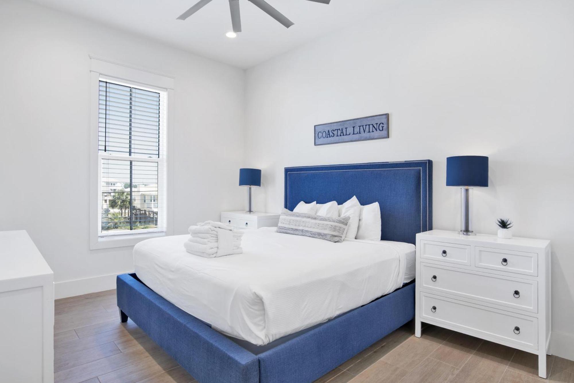 Seaside West 12 Bdrm, 11,5 Bath, Private Pools, Sleeps 36