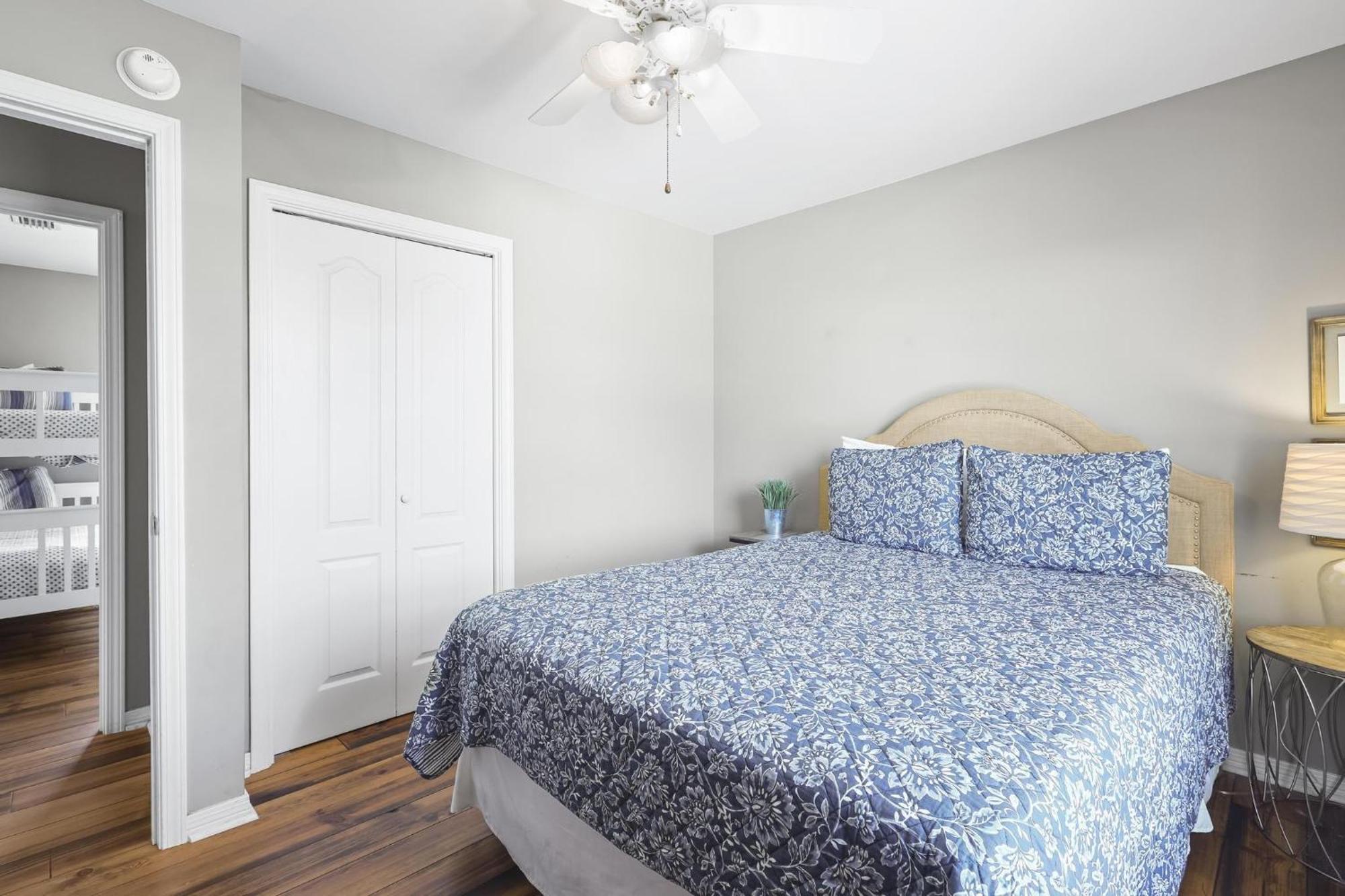 214 Shoreland