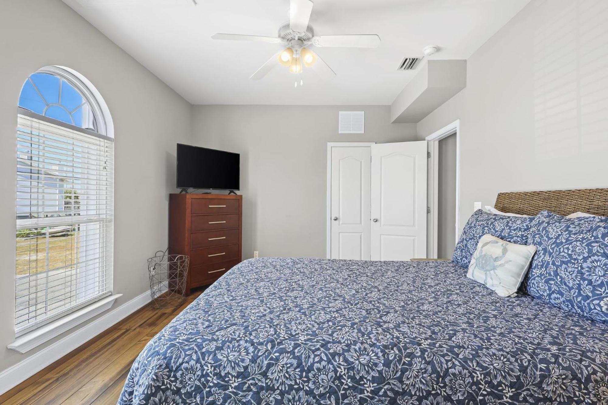 214 Shoreland * Gulf Shores