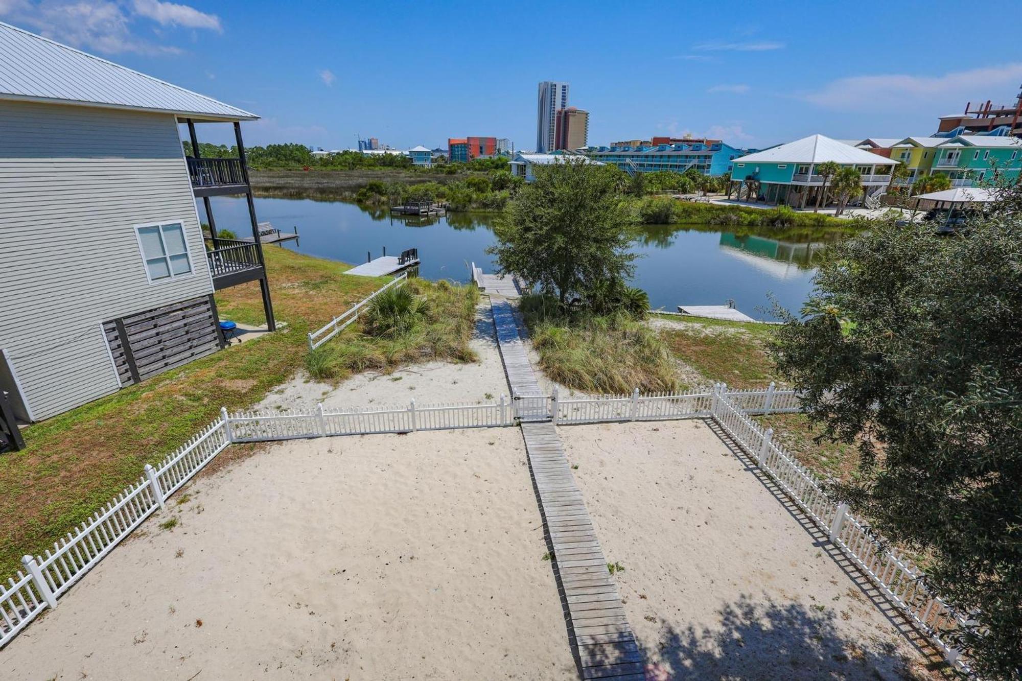 214 Shoreland * Gulf Shores