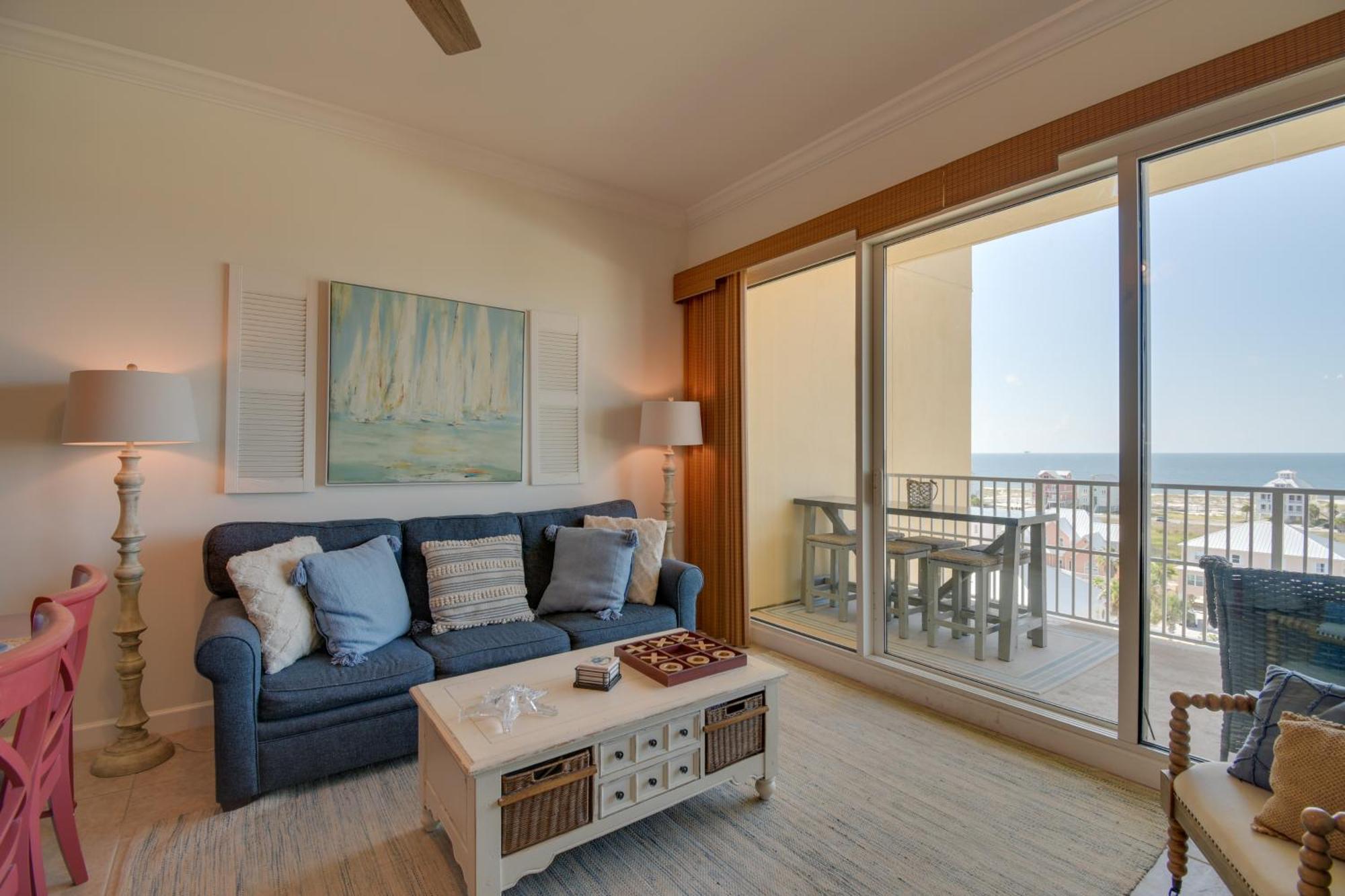 Beachfront Family Escape Pool Access Apartment
